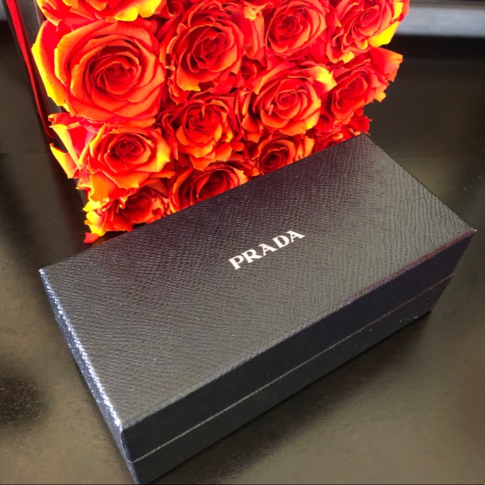 AUTH PRADA SUNGLASS BOX
